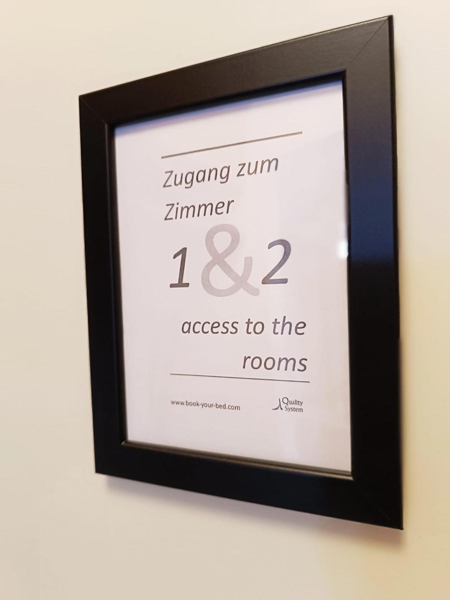 Schoenes Zimmer In Guter Lage In Aalen/Unterkochen Exteriör bild
